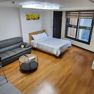 haeundae-bada-residence.busan-hotelsweb.com/