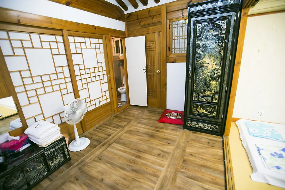 Bukchonmaru Hanok Guesthouse Séoul 2*,  Corée du Sud