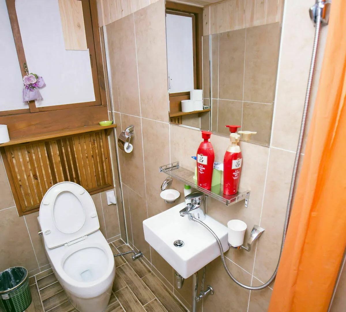 Guest house Bukchonmaru Hanok Guesthouse Seoul
